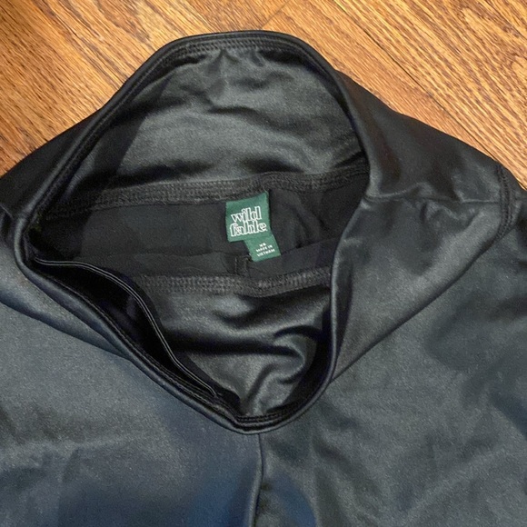 Faux leather leggings size xs - Picture 3 of 3